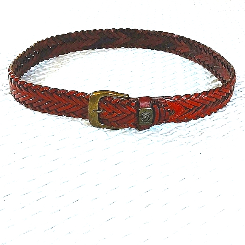 Vintage brown woven leather belt. Unisex size  32 length 39 Brass hardware good